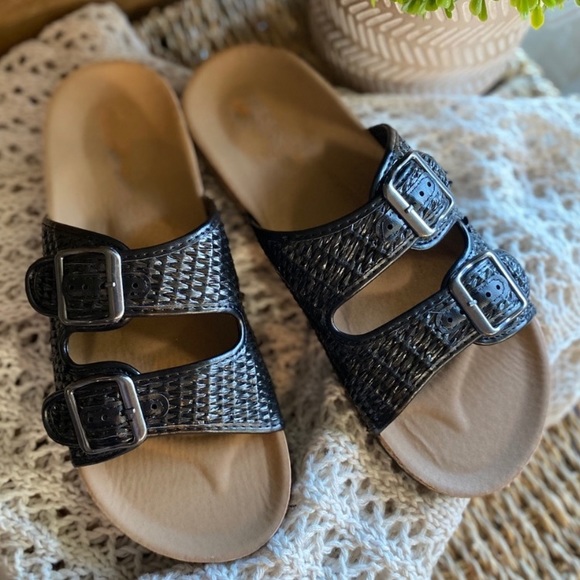 Black Double Buckle Woven Lightweight Slides - Picture 3 of 4